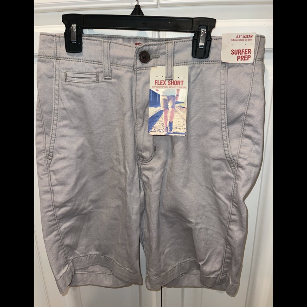 NWT Arizona men’s khaki shorts sz 28
